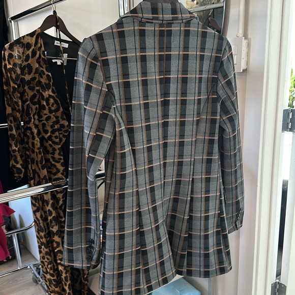 LE CHATEAU blazer - Picture 3 of 4